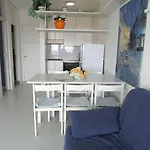 In 35374 דירה ביביונה