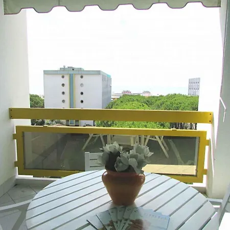 Lejlighed In 35374 *